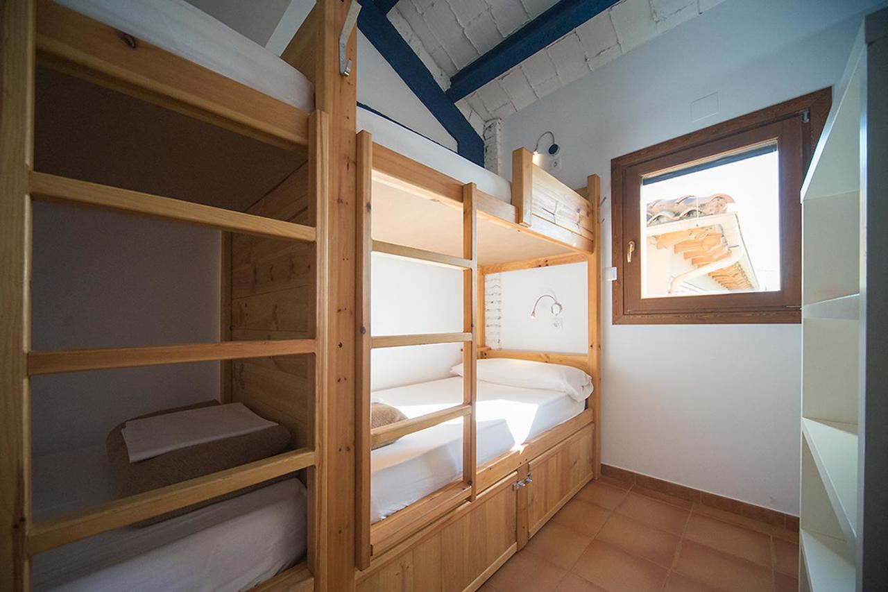 Cama en habitación compartida mixta de 8 camas