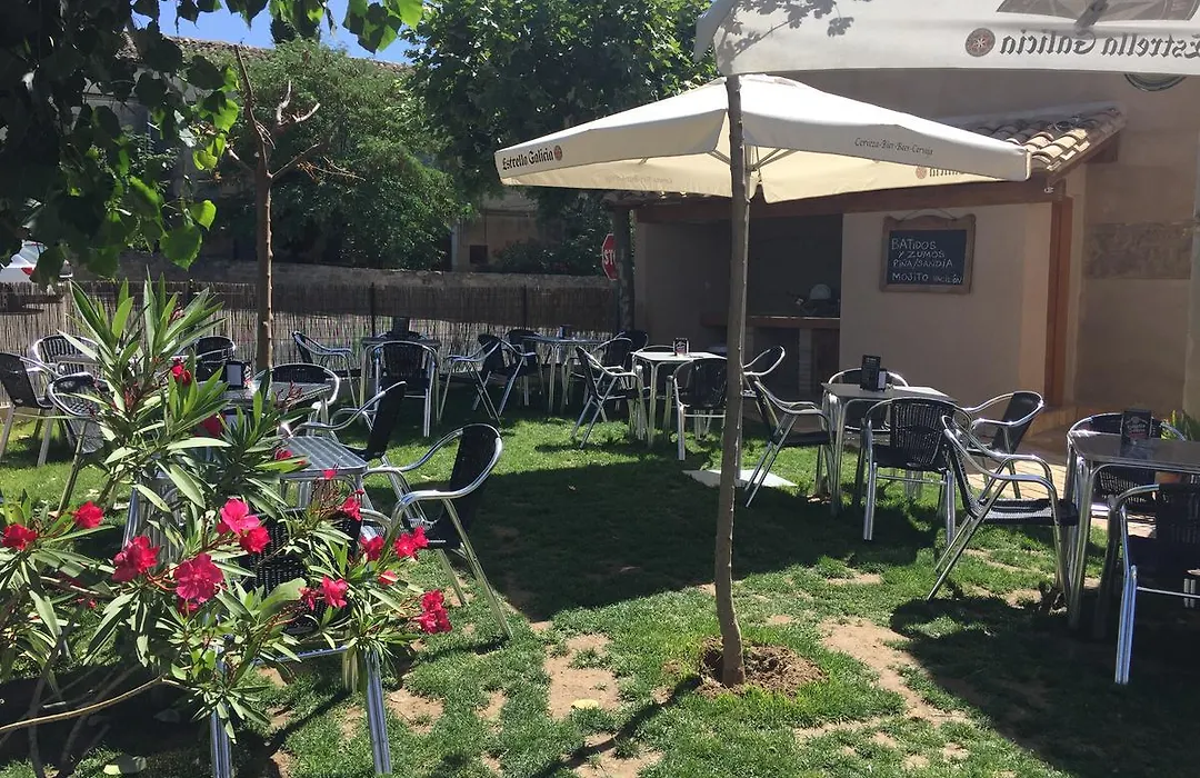 Crux Albergue-1